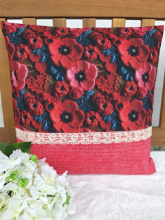 Povlak na polštář 40 x 40 cm – Vlčí máky 3D s červenou v režném efektu | Ruční výroba z bavlny